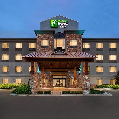 Holiday Inn Express & Suites Denver Airport By Ihg Bagian luar foto