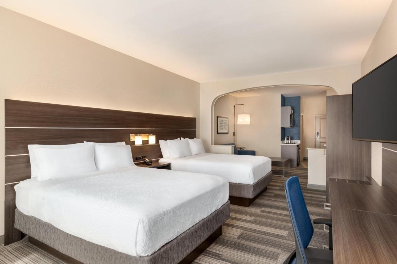Holiday Inn Express & Suites Denver Airport By Ihg Bagian luar foto