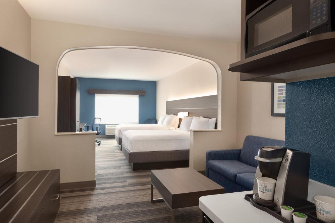 Holiday Inn Express & Suites Denver Airport By Ihg Bagian luar foto